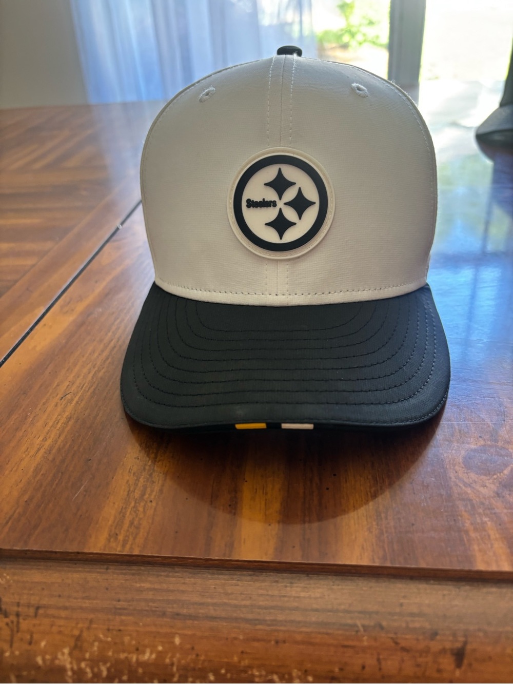 New Era White and Black Pittsburgh Steelers sideline hat